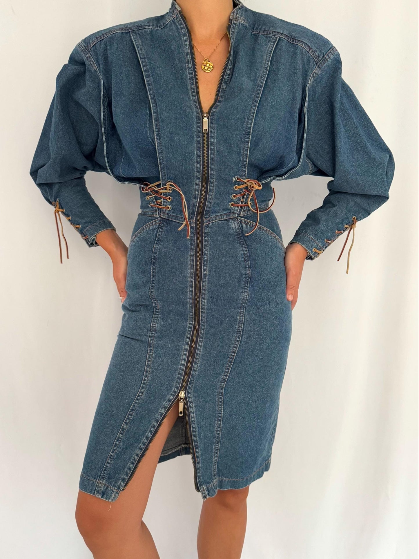 80s vintage blue denim fitted pencil full zip up jean dress – small | power dressing retro wiggle long sleeved dress