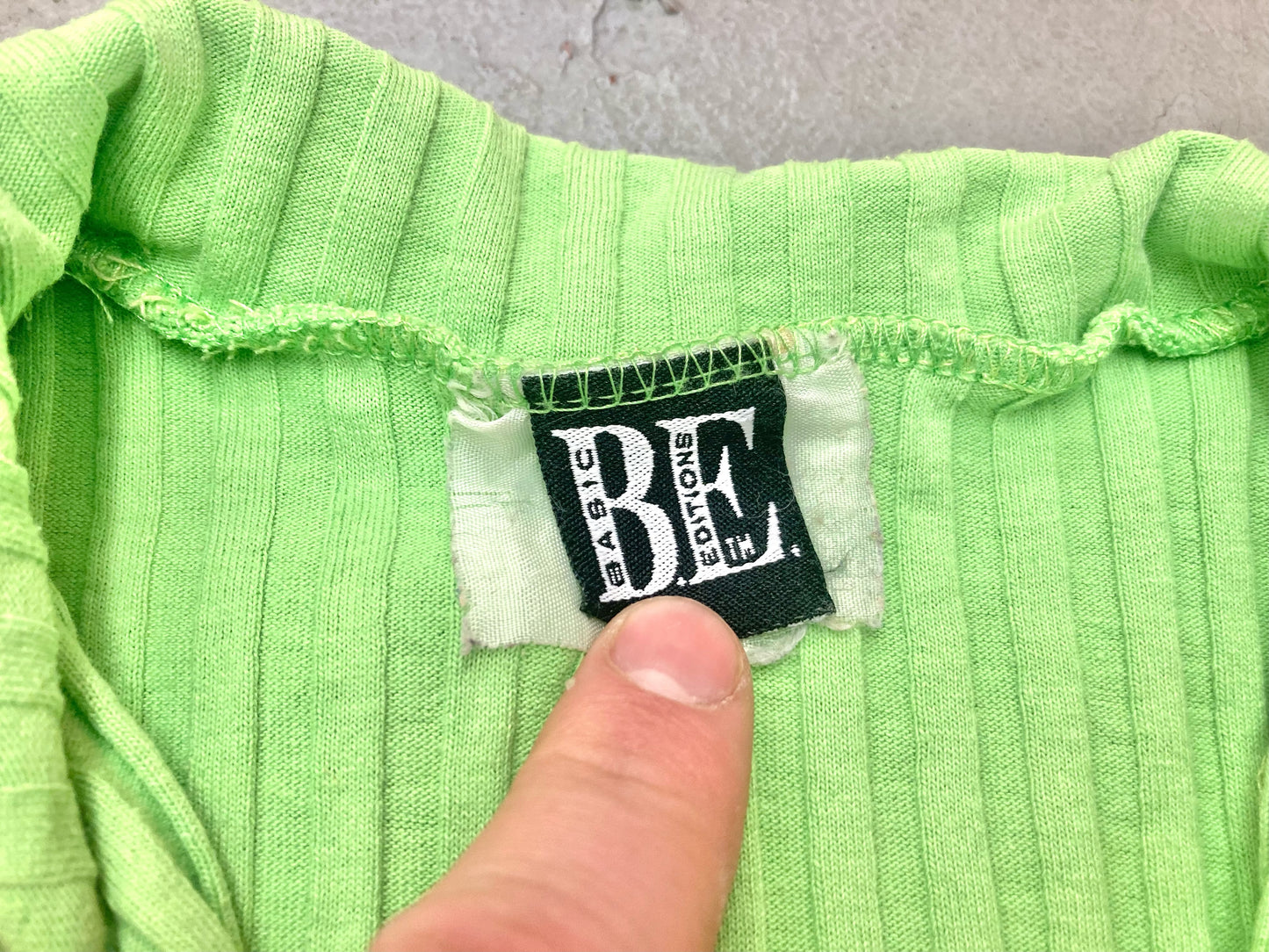 90s y2k vintage green ribbed short sleeved crop top – extra small, small | bright neon collared fun bratz shirt