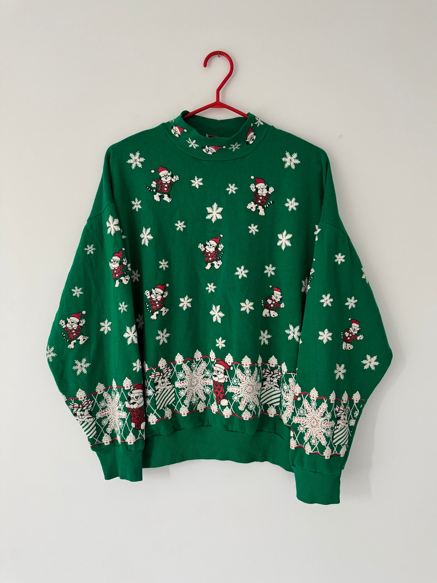 90s vintage green cats snowy outdoor winter scene pullover sweatshirt
