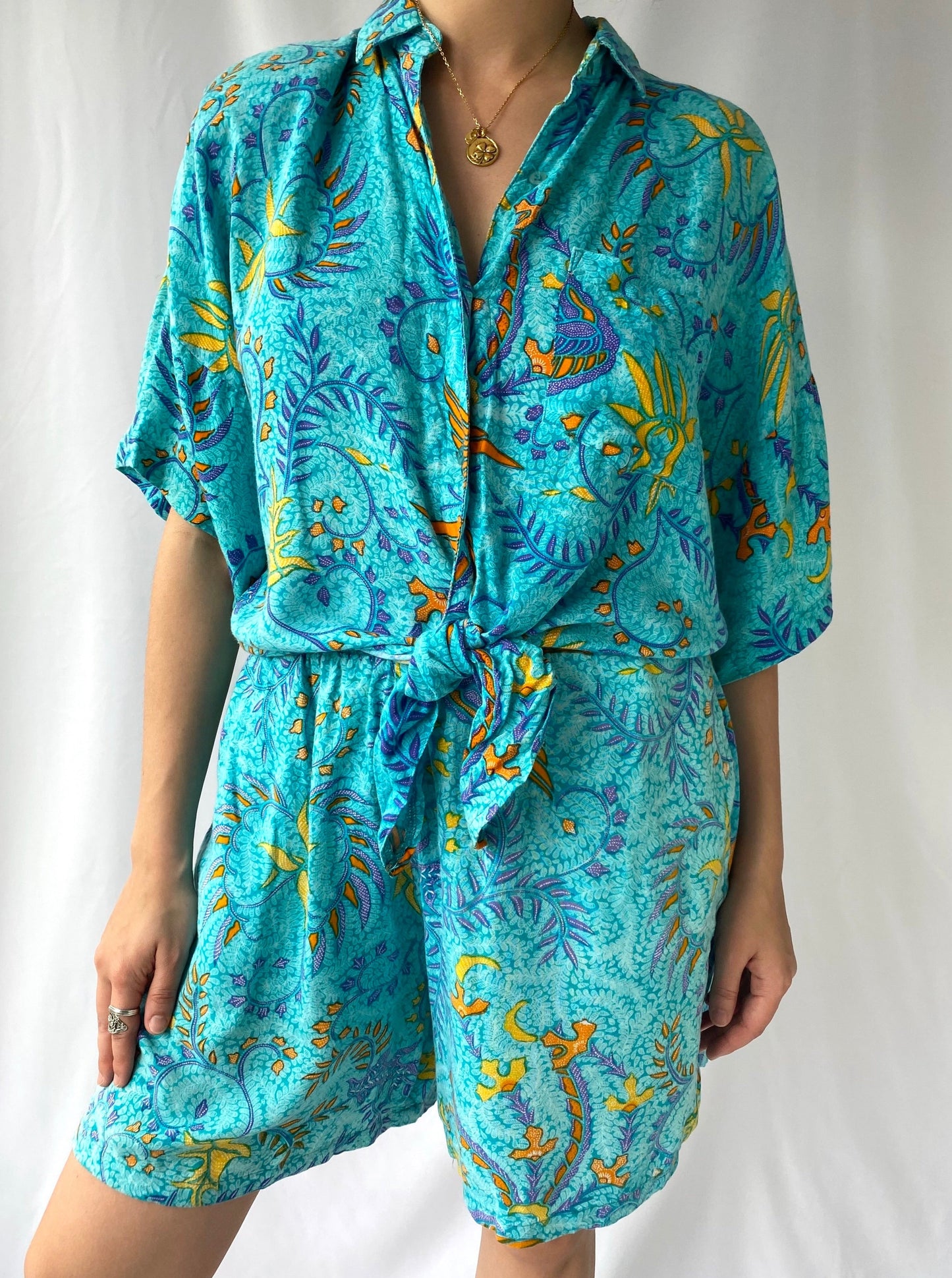 80s vintage blue Hawaiian tie top mini shorts matching set