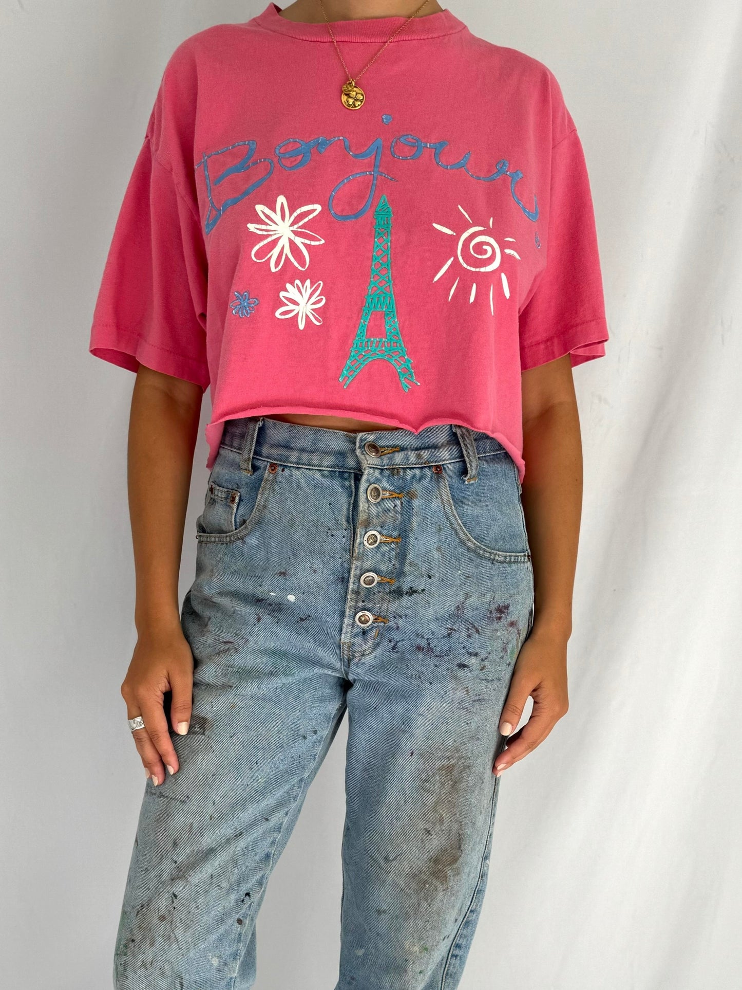 90s vintage pink bonjour paris graphic cropped tee shirt – medium | cute souvenir eiffel tower short sleeved cotton crop top