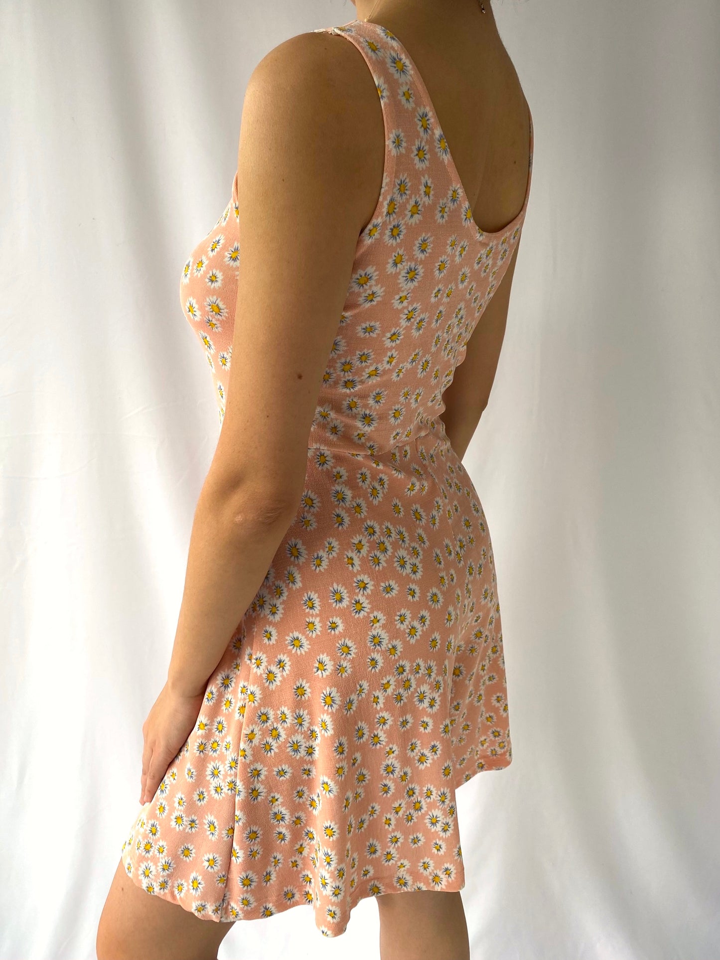 90s vintage light pink floral daisies summer romper – small, medium
