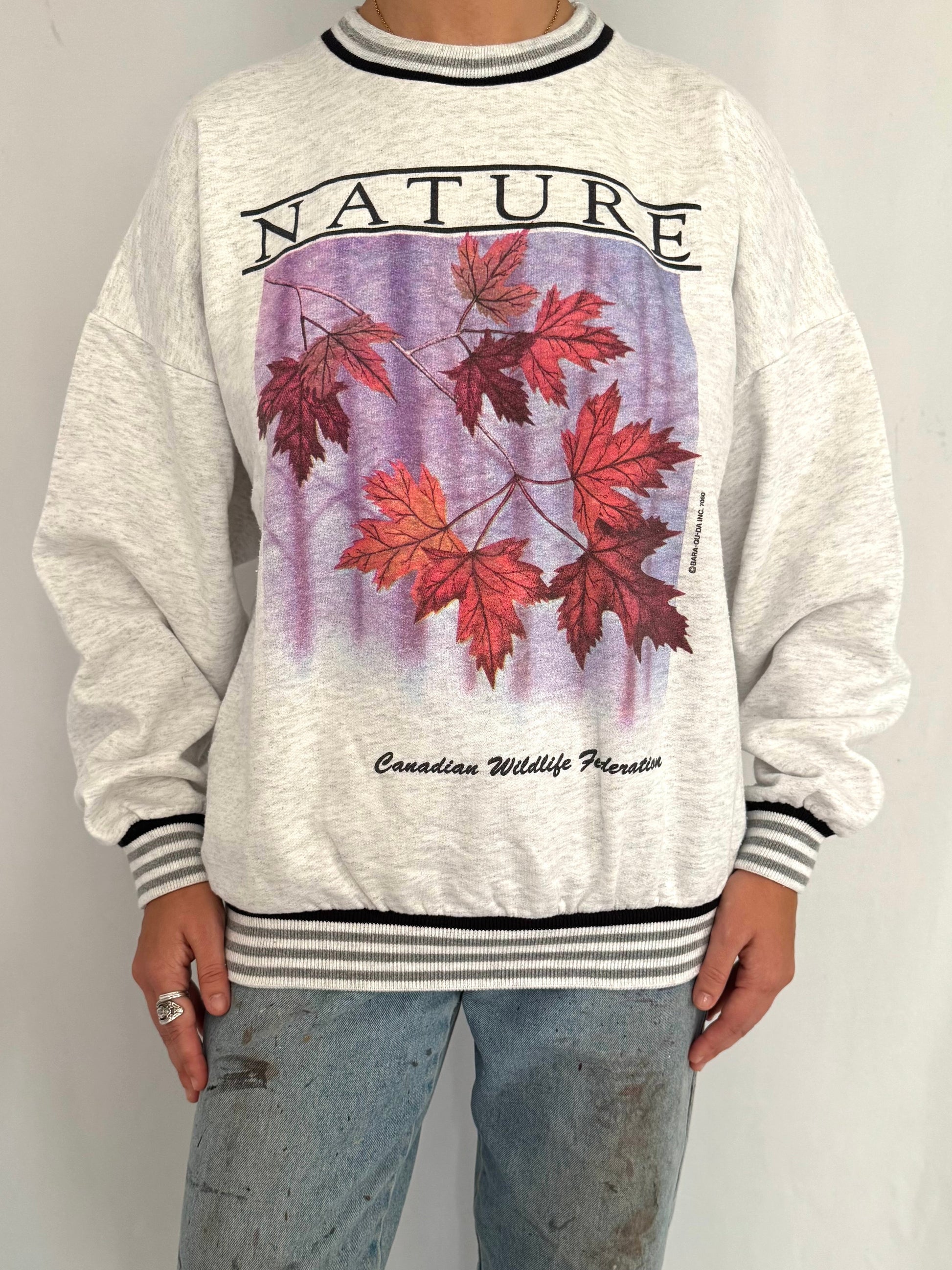 90s vintage grey Canadian Wildlife outdoor nature graphic pullover sweater