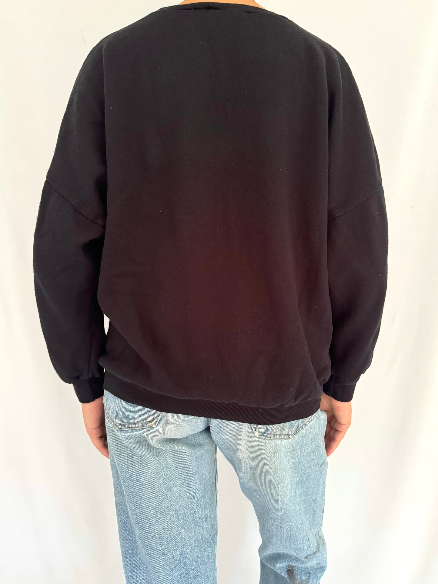 90s vintage black festive holiday scene pullover sweater