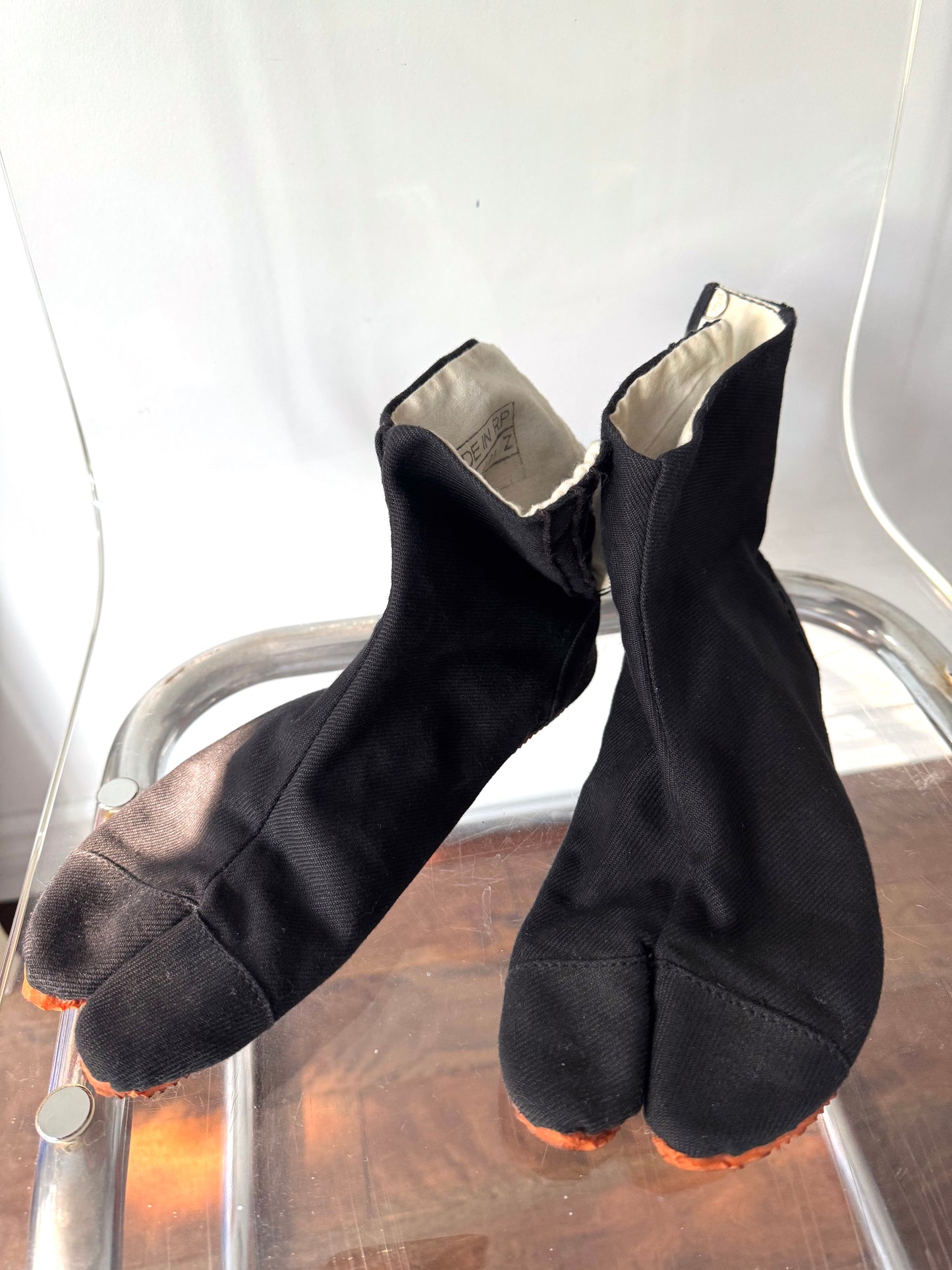vintage black Japanese split two toed tabi boots