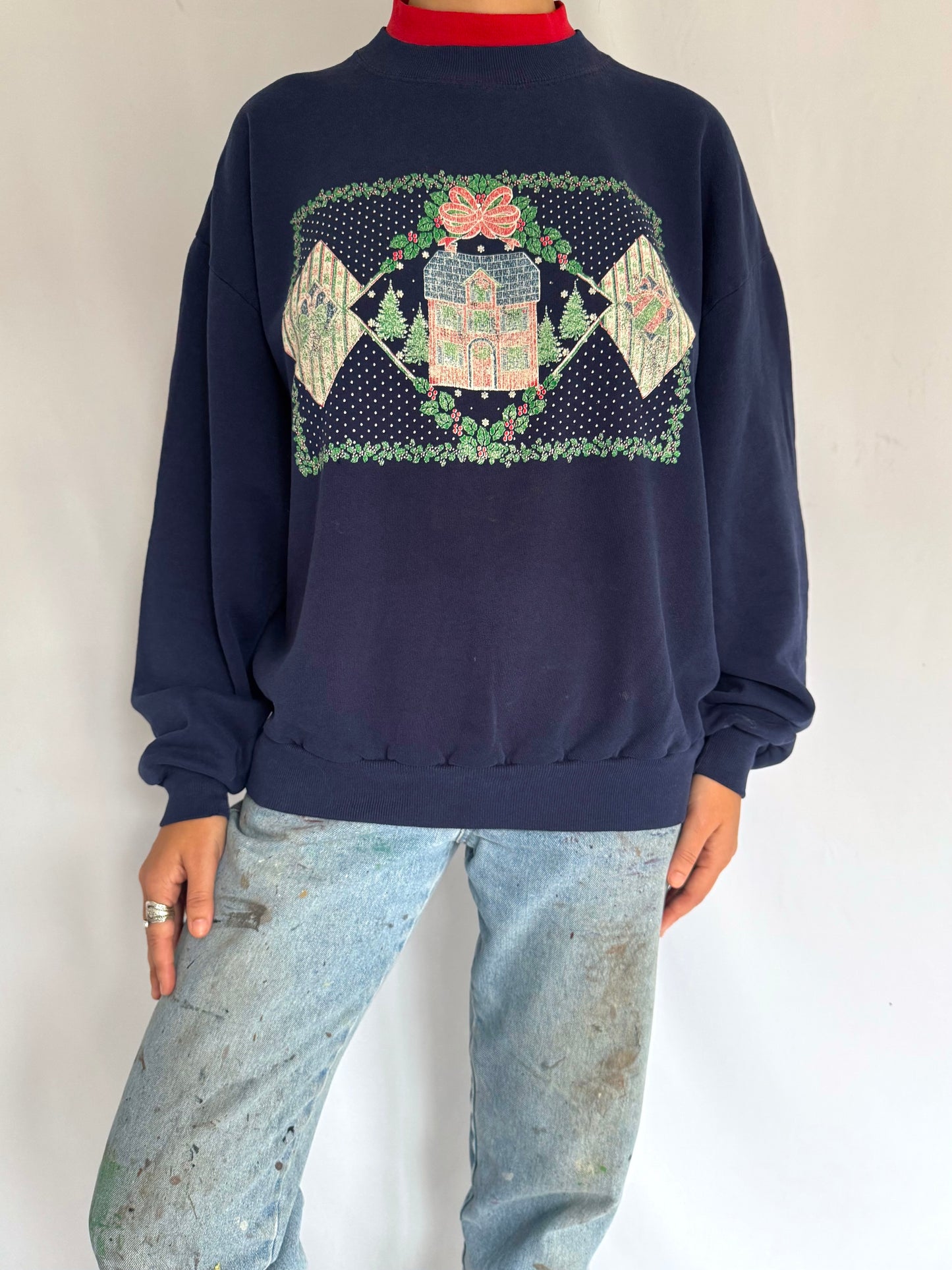 90s vintage navy blue winter holiday festive graphic pullover sweatshirt