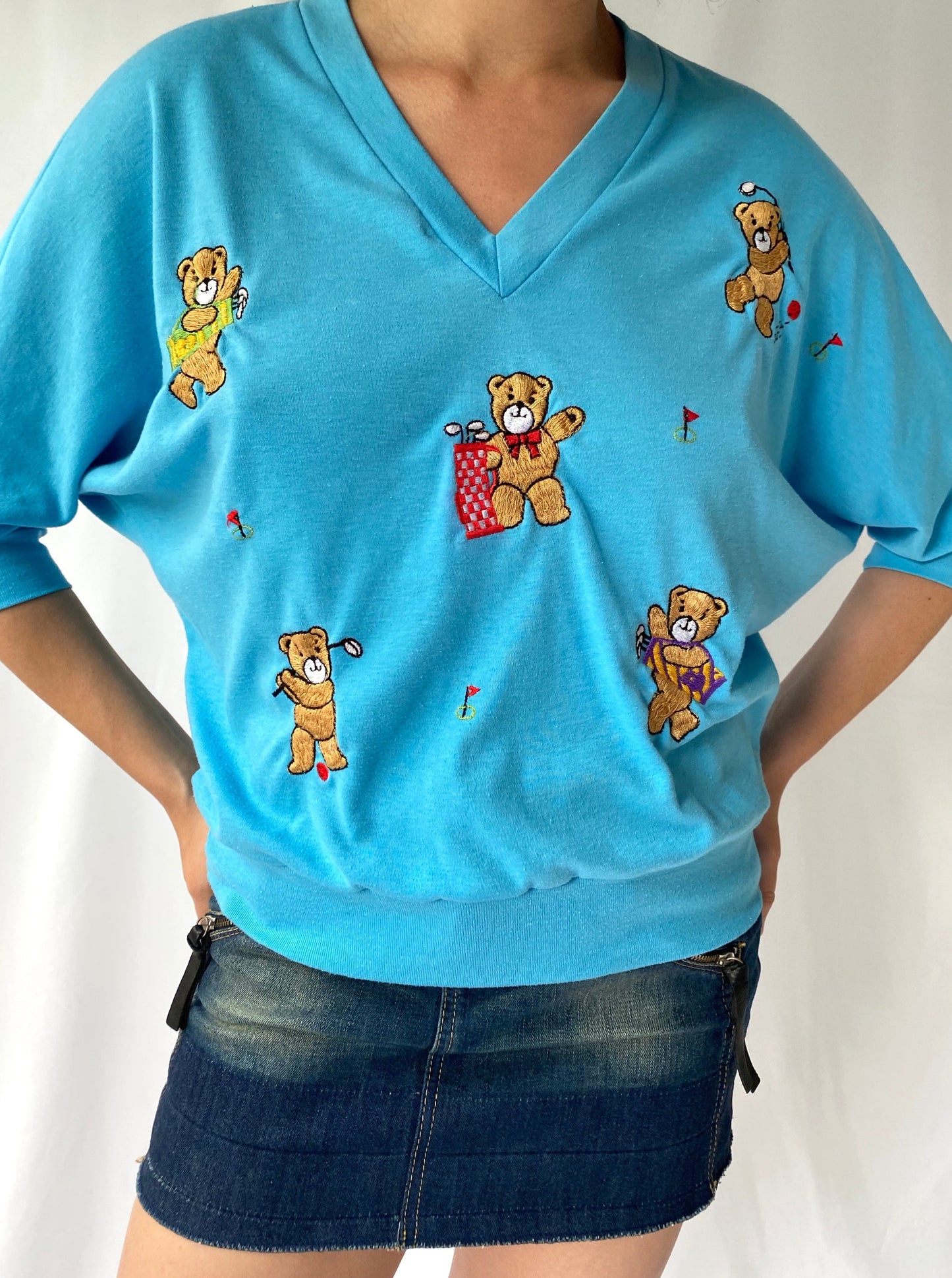 80s vintage blue embroidered bears golf slouchy half sleeve pullover shirt – small medium | novelty cartoon animal golfing top