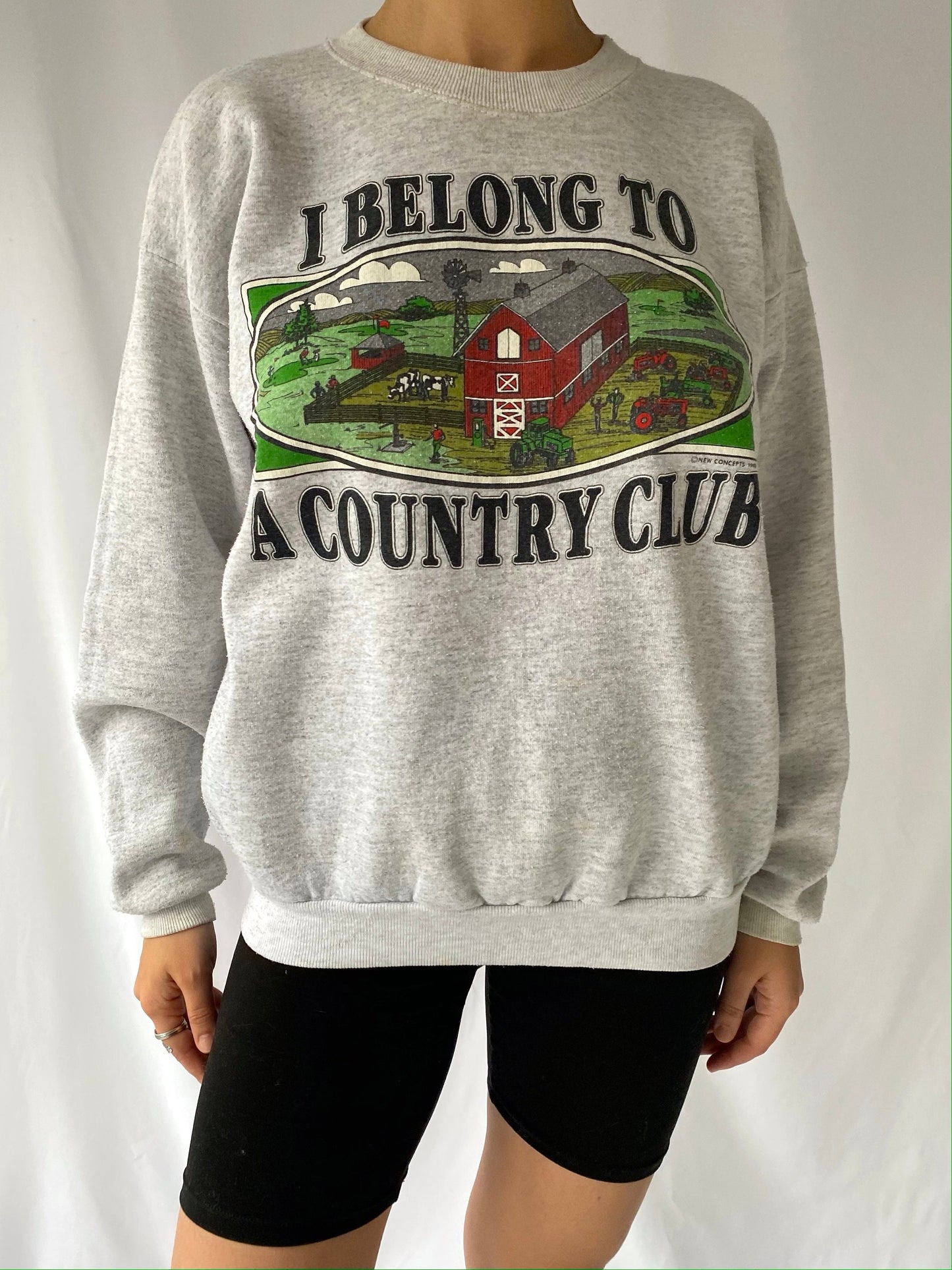 90s vintage grey country club farm graphic pullover sweatshirt – medium large | outdoor nature spellout unisex crewneck sweater
