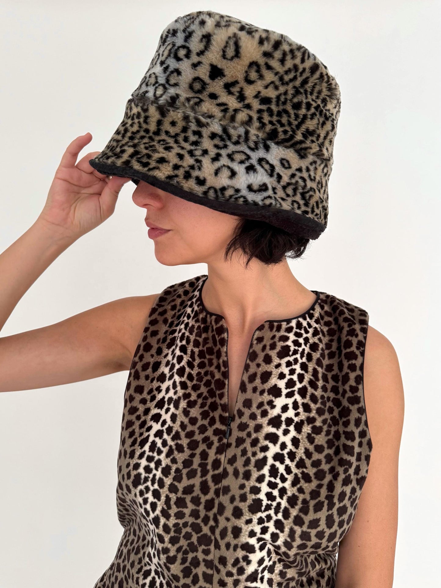 90s vintage animal print fuzzy faux fur reversible bucket hat - womens small