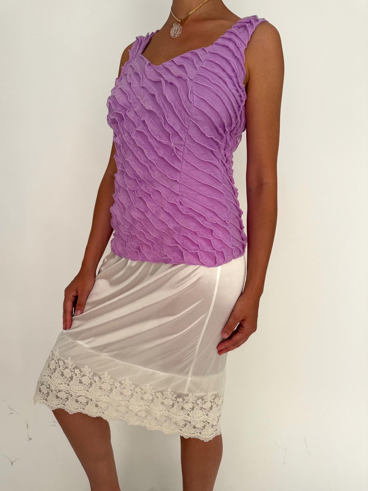 90s vintage purple ruffled tank top – medium large | cute frilly coquette romantic stretch sleeveless shirt