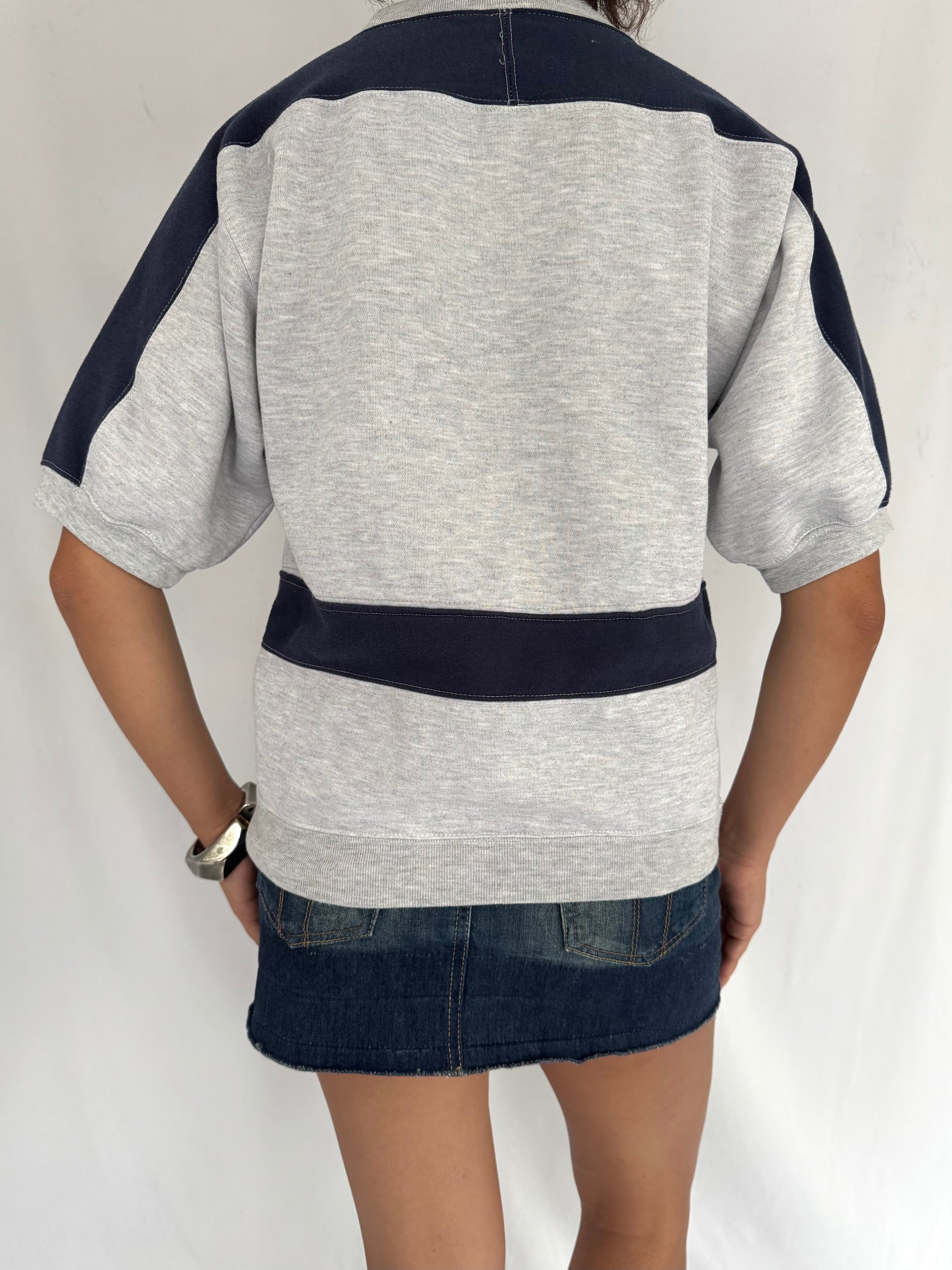 90s vintage grey navy kittens cat graphic striped crewneck pullover sweater