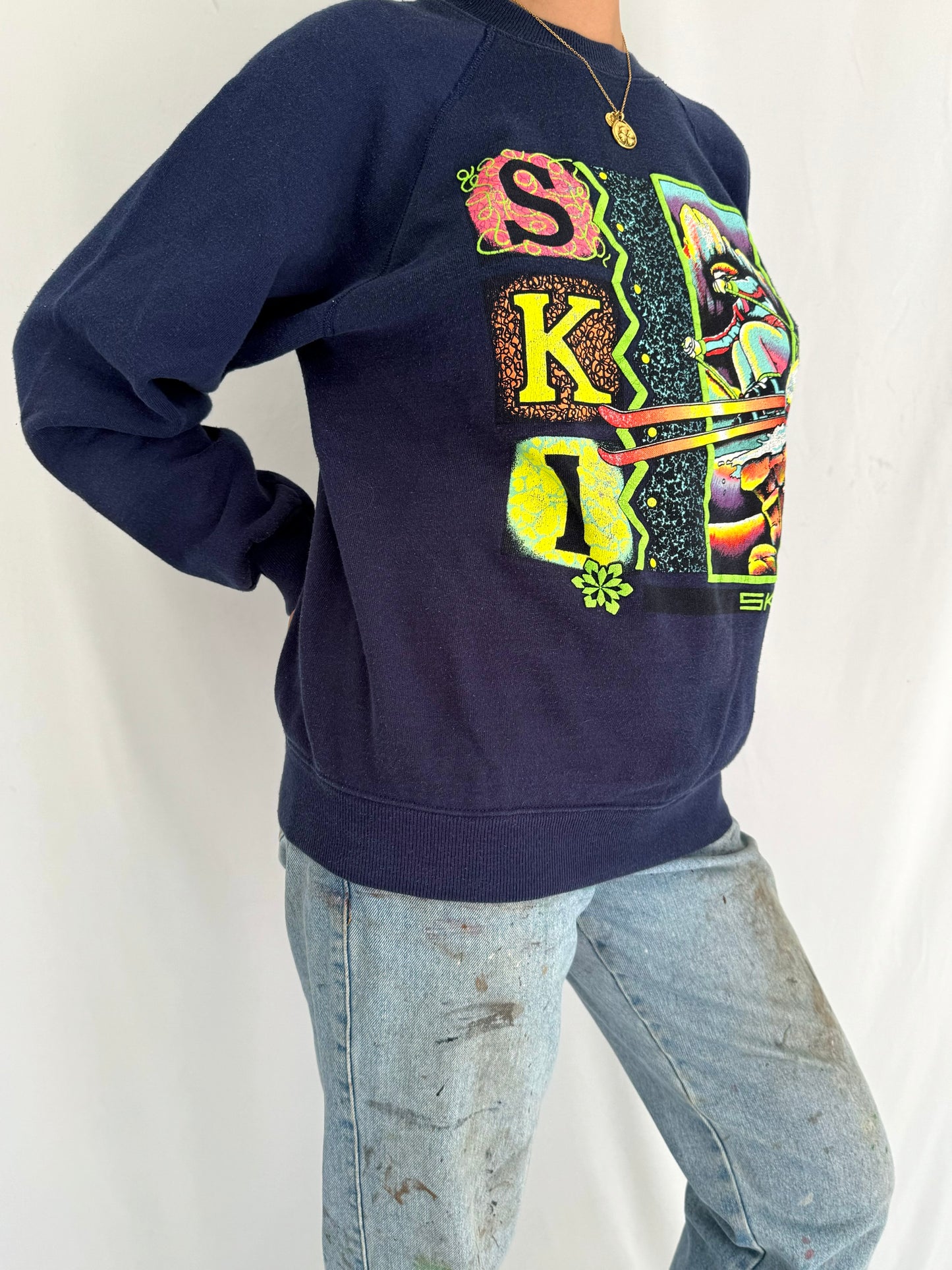 90s vintage blue neon ski graphic pullover sweater – medium | unisex outdoor winter sports long sleeved sweatshirt