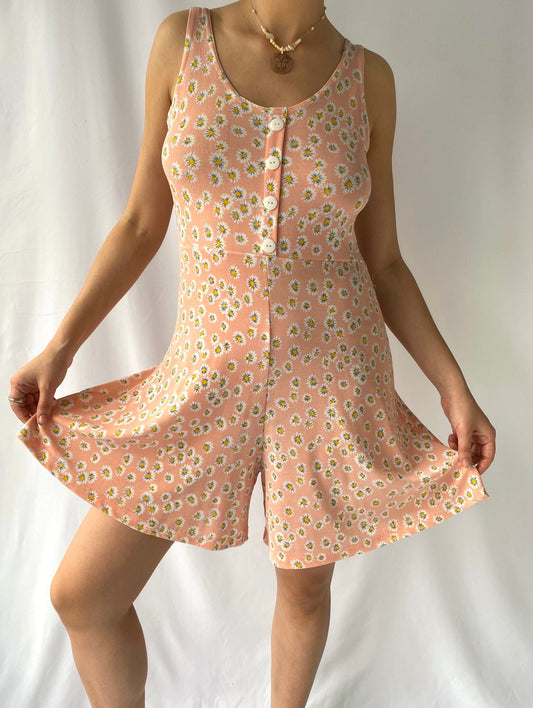 90s vintage light pink floral daisies summer romper – small, medium | sleeveless flared wide leg shorts playsuit