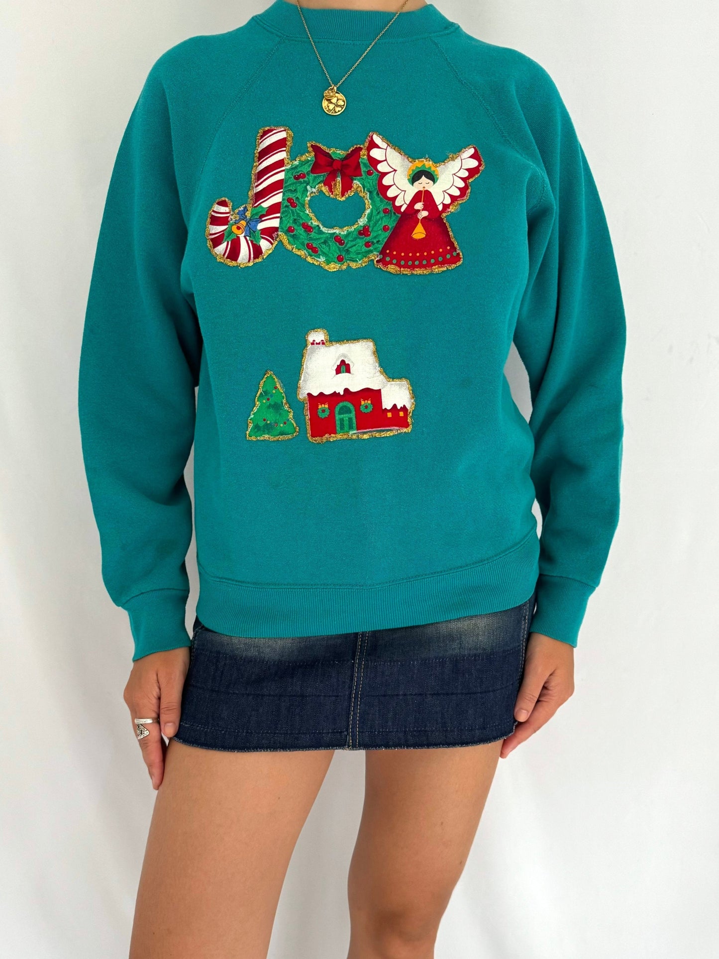 90s vintage turquoise holiday JOY pullover sweater – small | christmas season wreath angel glitter reworked raglan ugly sweatshirt