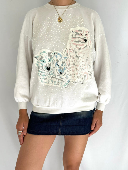 90s vintage white snowy winter wolves graphic pullover sweater – small | pastel cute animal outdoor puffy cotton crewneck sweatshirt