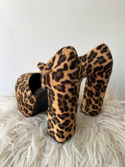 90s vintage fuzzy leopard print mary jane platforms - womens US 9.5 | bratz spice girls chunky block heels