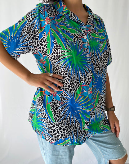 70s vintage tropical colorful short sleeved shirt – medium, large
