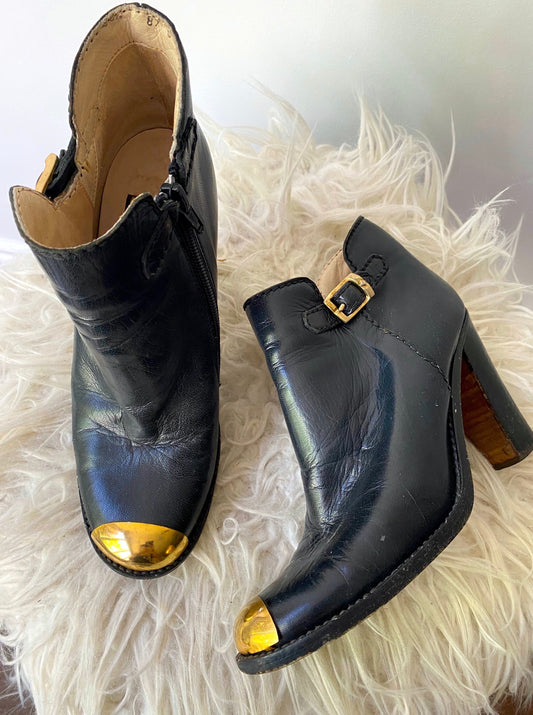 70s vintage dark green leather gold capped toe booties – size US 7.5 | retro western cowboy ankle boots