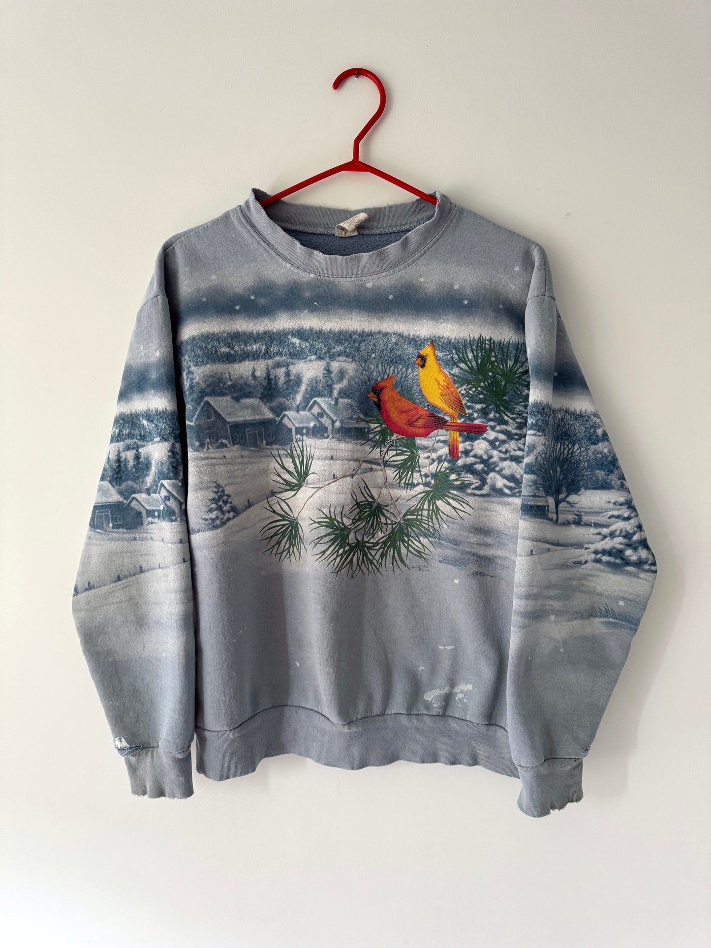 90s vintage blue snowy winter birds scene graphic pullover sweatshirt – medium | festive holiday outdoor snow distressed crewneck sweater