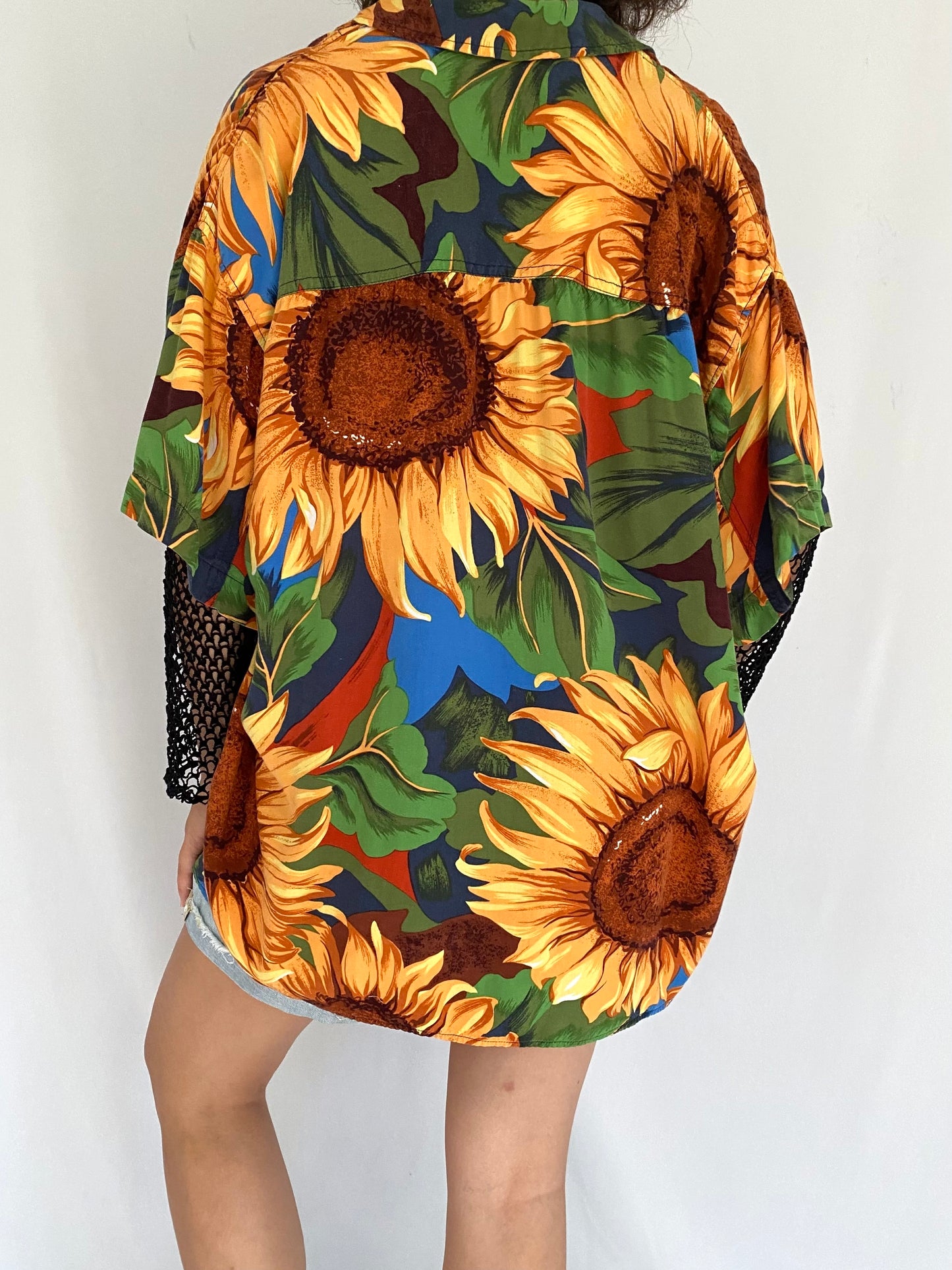90s vintage sunflower print button up blouse