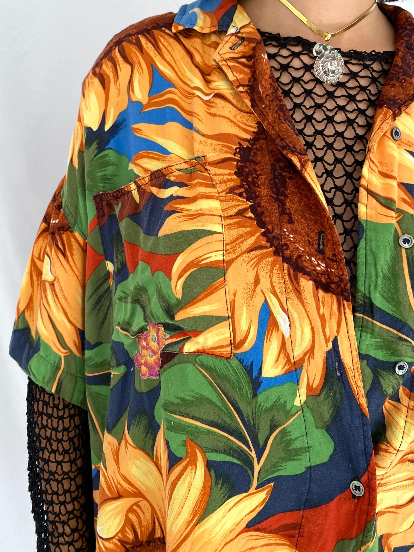90s vintage sunflower print button up blouse