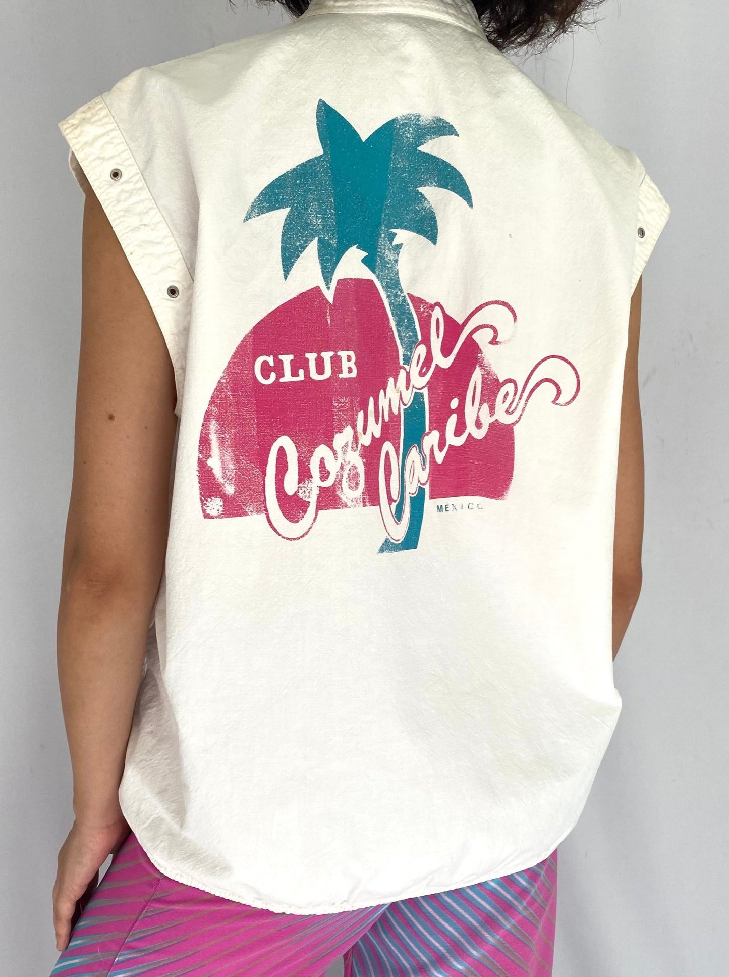 90s vintage cream unisex palm tree sleeveless shirt | Club Cozumel graphic tropical vacation boxy vest