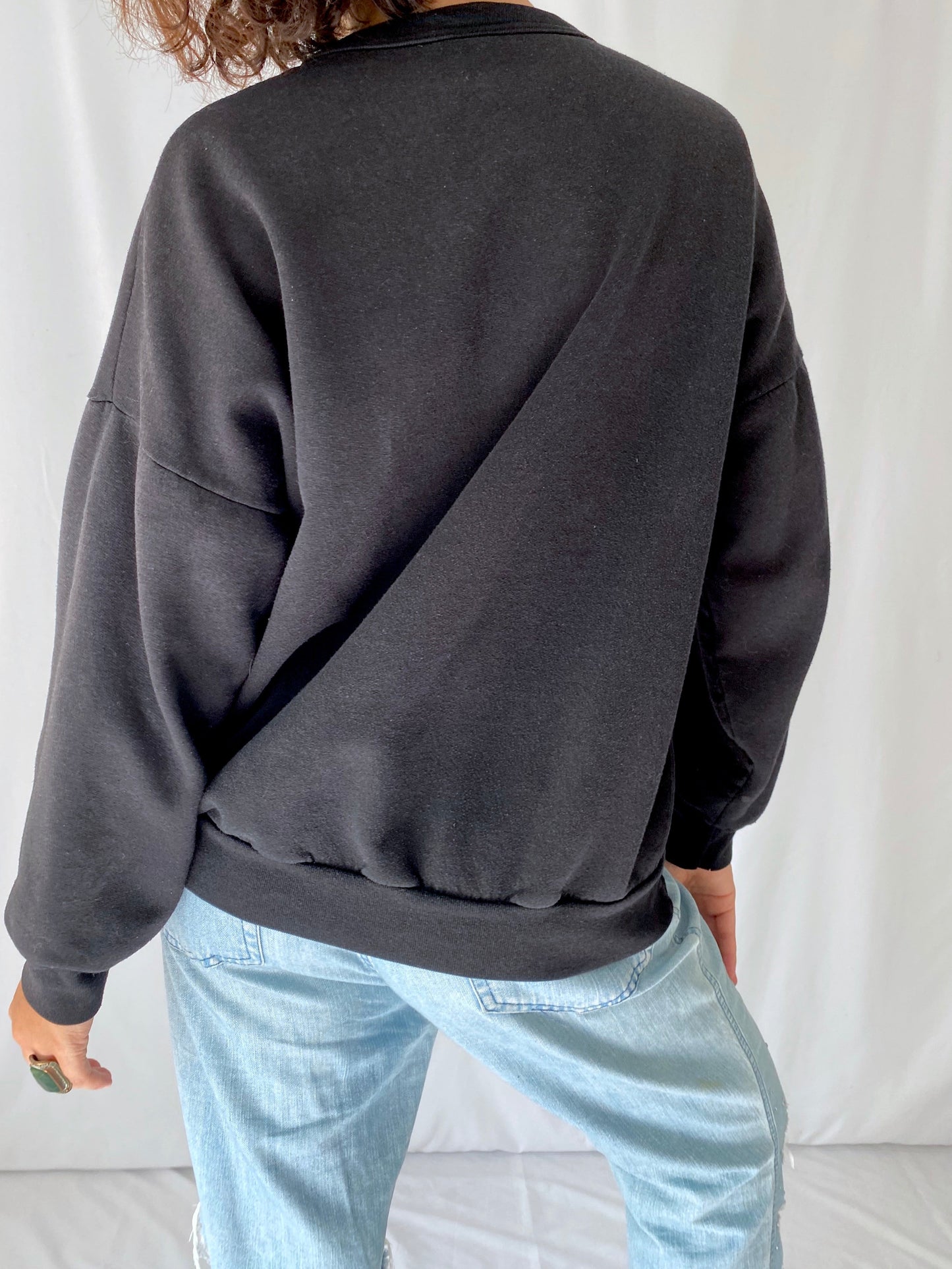 90s vintage black wolf crewneck pullover sweater