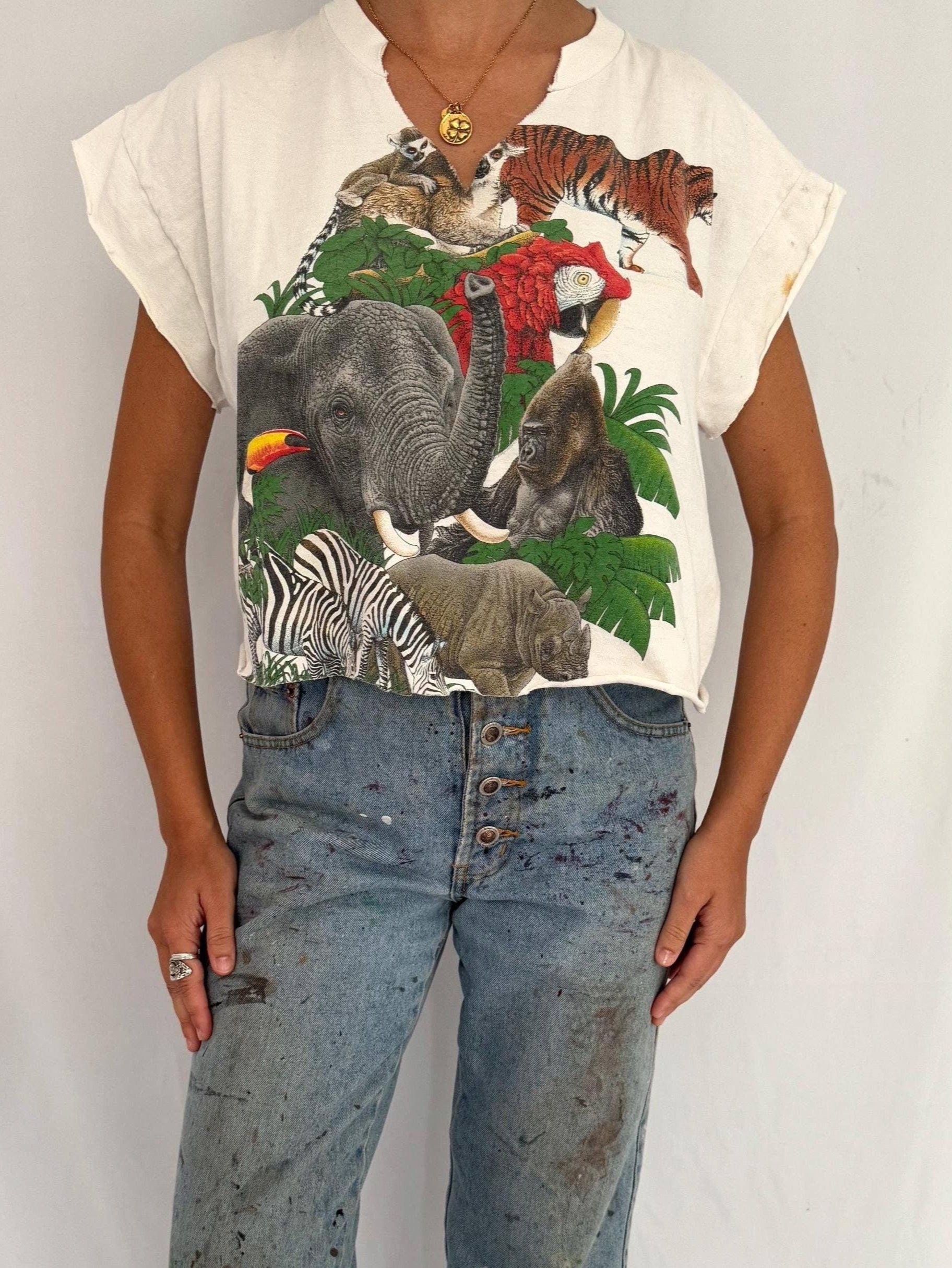 90s vintage colorful animal nature faded graphic cropped tee shirt 