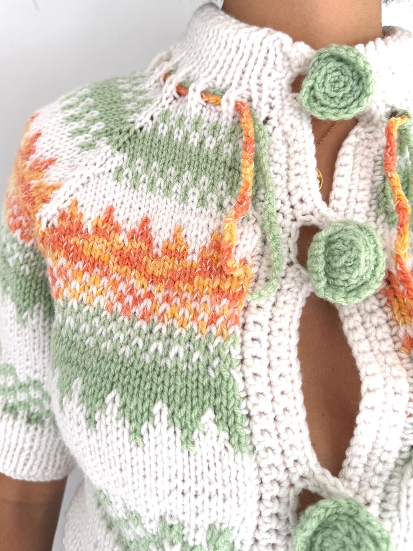 vintage multicolor thick hand knit button up cropped cardigan