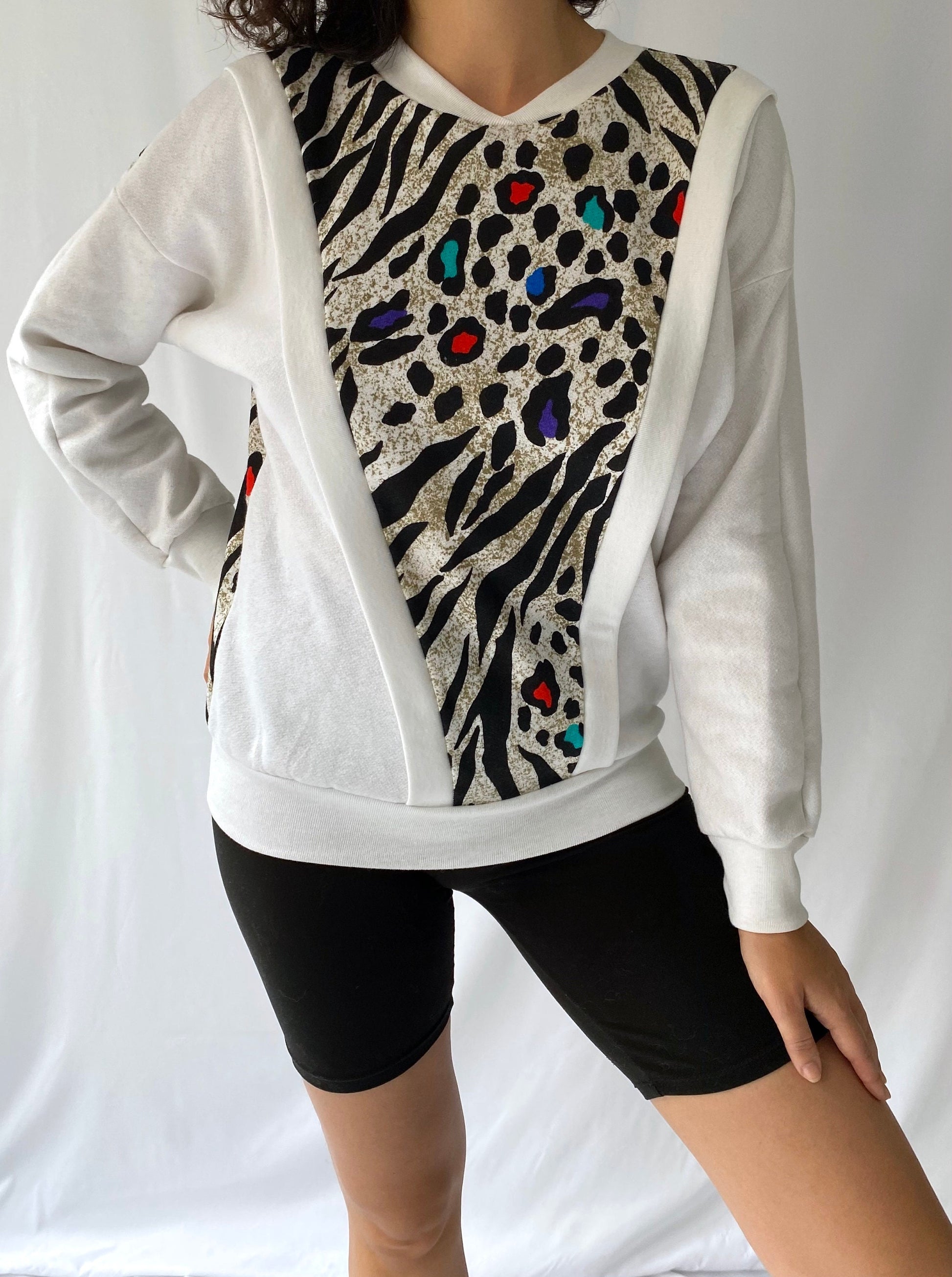 80s vintage rainbow tiger stripe leopard animal print pullover sweater