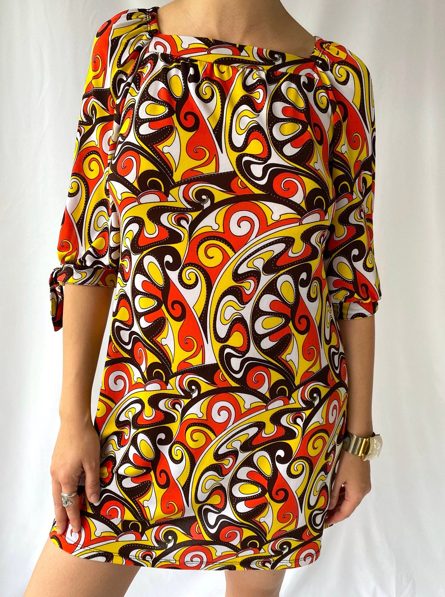 90s does 60s vintage colorful groovy half sleeved dress