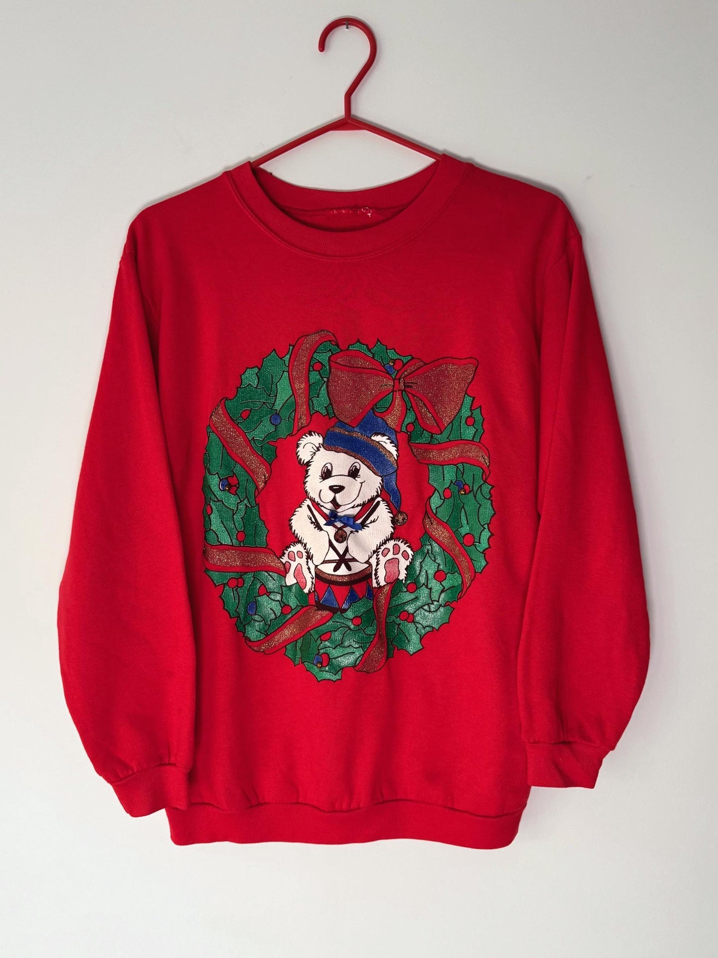 90s vintage red christmas wreath teddy bear graphic pullover sweatshirt – small