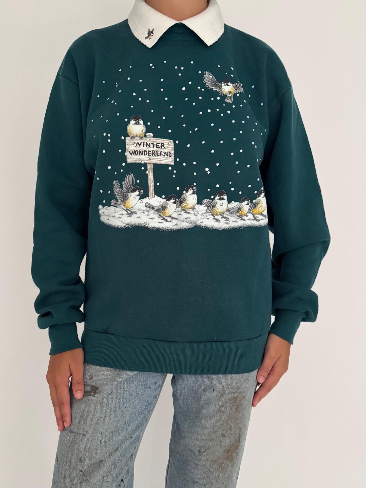 90s vintage green winter wonderland bird graphic pullover sweatshirt – medium