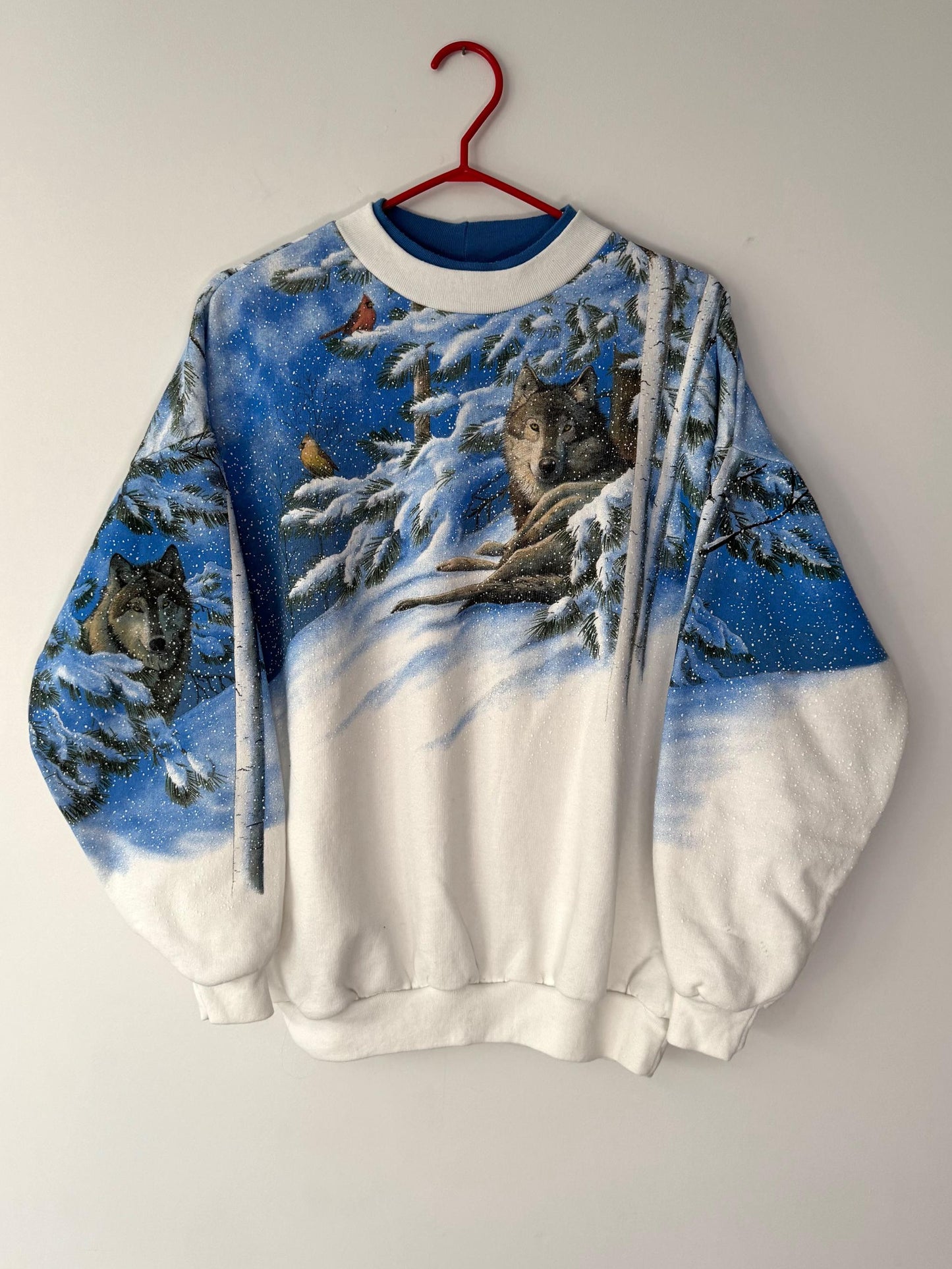 90s vintage wolf animal snowy winter graphic pullover sweatshirt – small medium