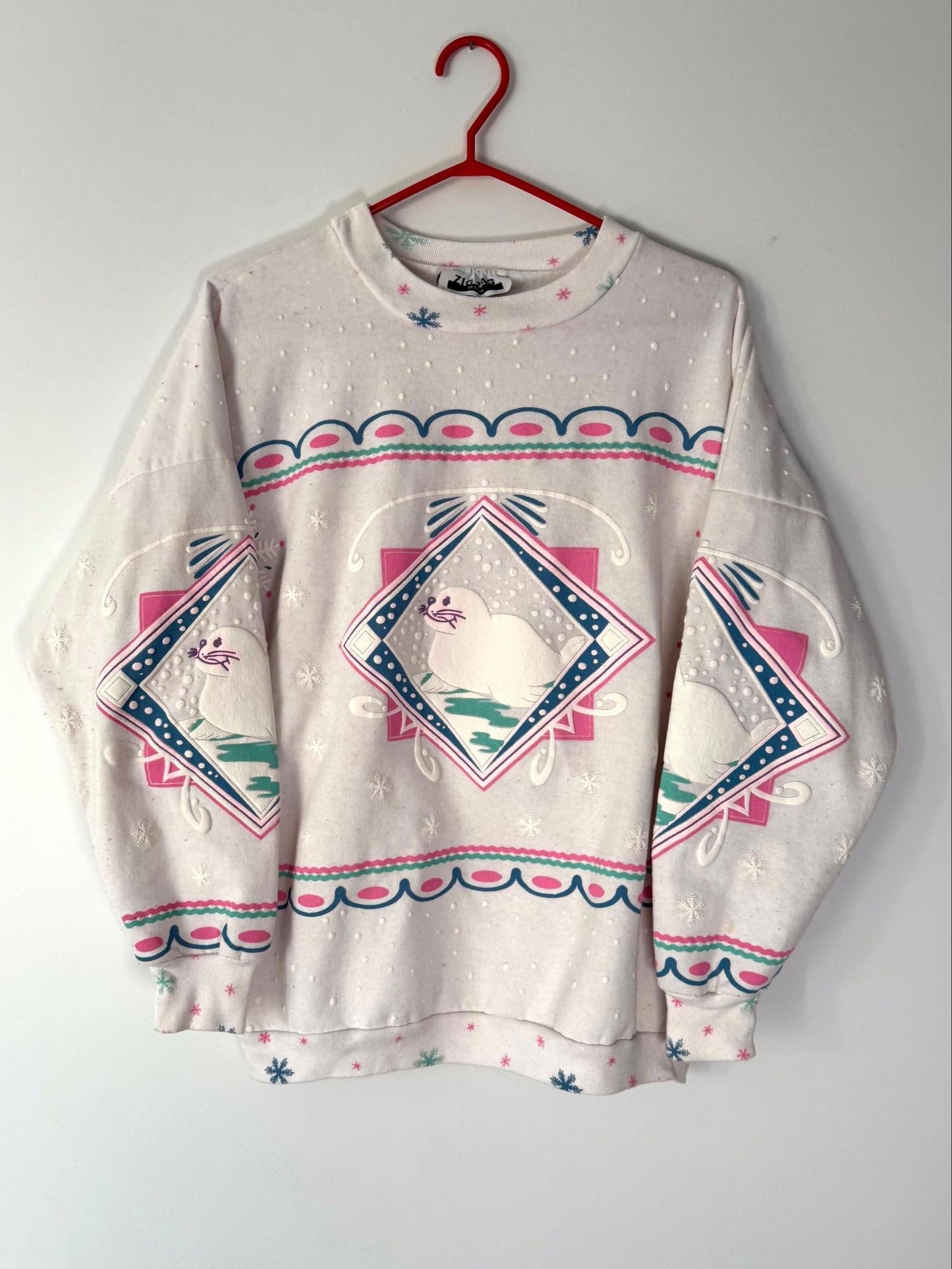 90s vintage seal animal print snowy winter graphic pullover sweatshirt – small, medium