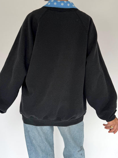 90s vintage black winter snowflake made in USA pullover sweatshirt – extra large